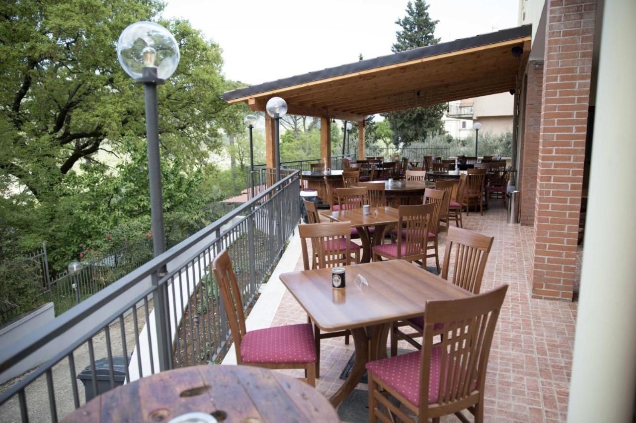 Hotel Divino Bistrot e Relais à Lenola Extérieur photo